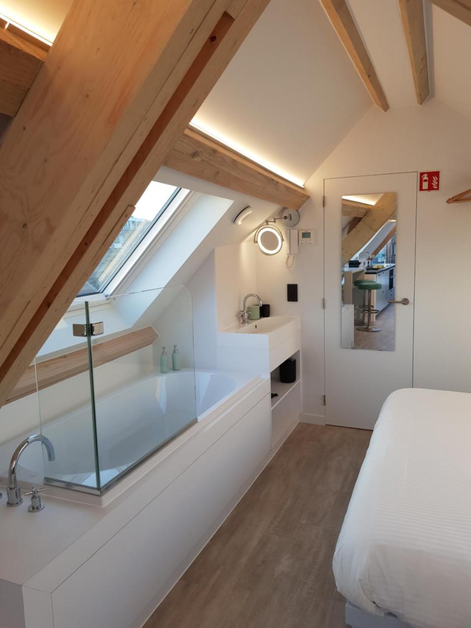Homey - Kortrijk Exteriör bild
